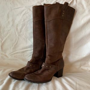 Born leather boots